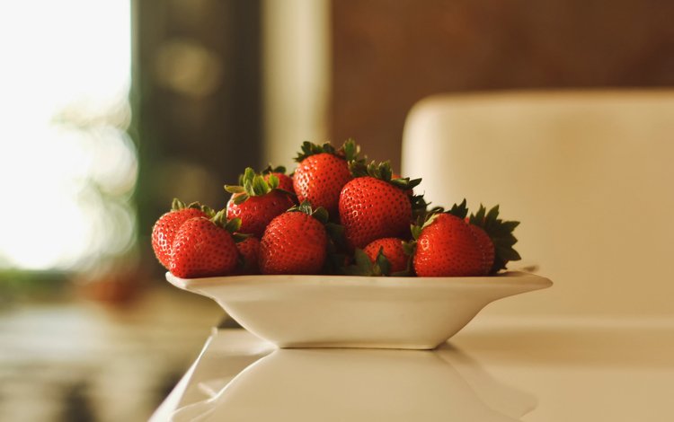 клубника, ягоды, тарелка, strawberry, berries, plate