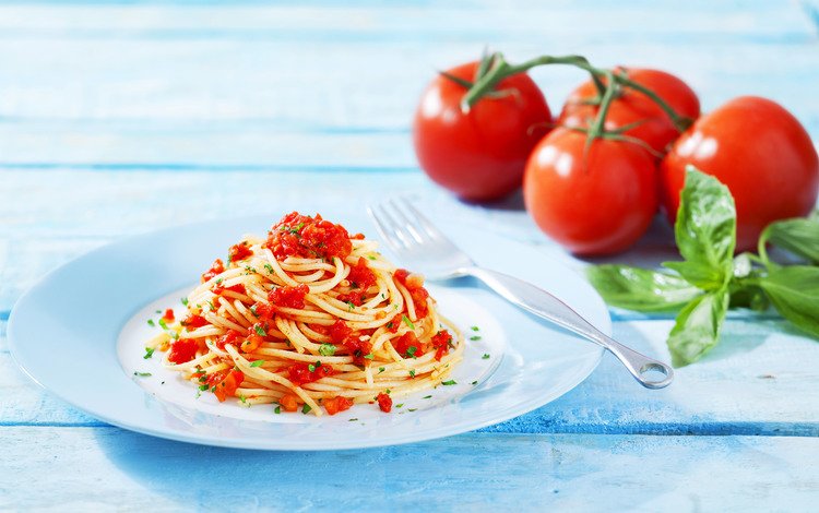 вилка, тарелка, помидоры, макаронные изделия, томатный соус, plug, plate, tomatoes, pasta, tomato sauce
