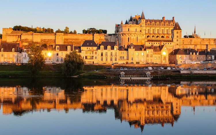 река, луара, отражение, замок, город, дома, франция, амбуаз, замок амбуаз, river, loire, reflection, castle, the city, home, france, amboise, the château d'amboise