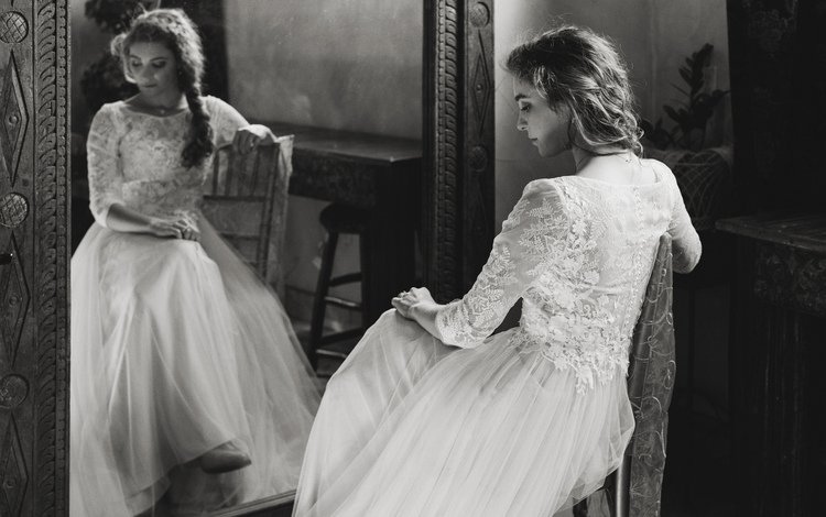 девушка, отражение, чёрно-белое, зеркало, белое платье, невеста, girl, reflection, black and white, mirror, white dress, the bride