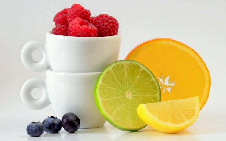 чашки, малина, цитрусы, фрукты, лимон, ягоды, апельсин, лайм, дольки, черника, cup, raspberry, citrus, fruit, lemon, berries, orange, lime, slices, blueberries