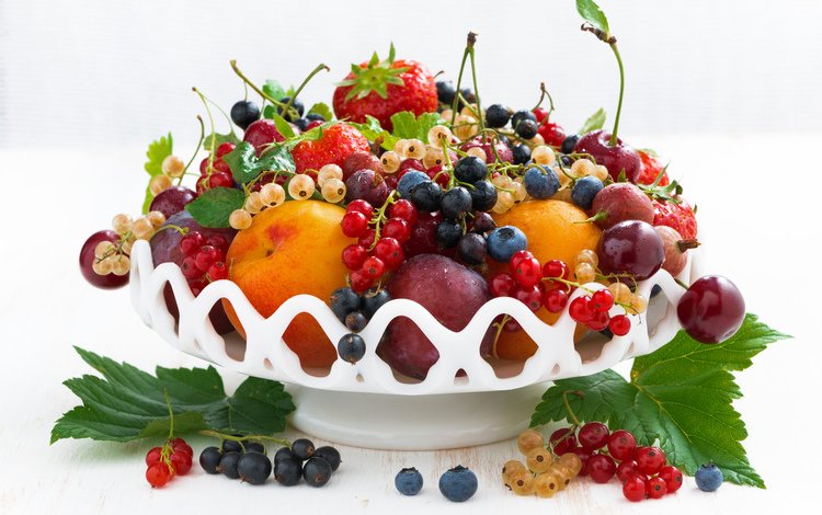 фрукты, нектарин, клубника, слива, абрикос, ягоды, вишня, черника, смородина, крыжовник, fruit, nectarine, strawberry, drain, apricot, berries, cherry, blueberries, currants, gooseberry