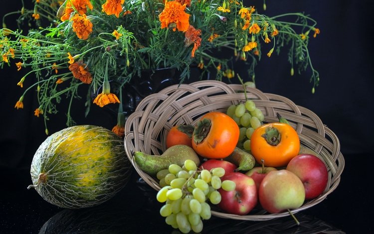 цветы, виноград, фрукты, яблоко, груша, бархатцы, дыня, хурма, flowers, grapes, fruit, apple, pear, marigolds, melon, persimmon