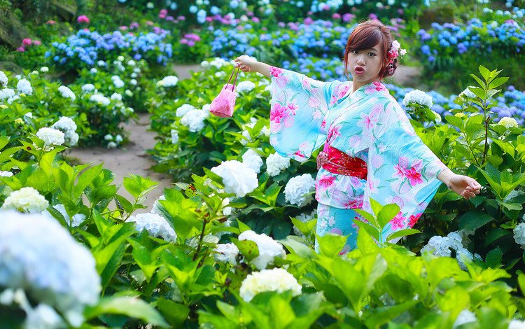 цветы, девушка, губы, лицо, руки, кимоно, flowers, girl, lips, face, hands, kimono