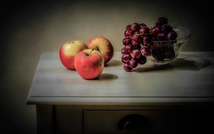 виноград, фрукты, яблоки, стол, ваза, натюрморт, grapes, fruit, apples, table, vase, still life