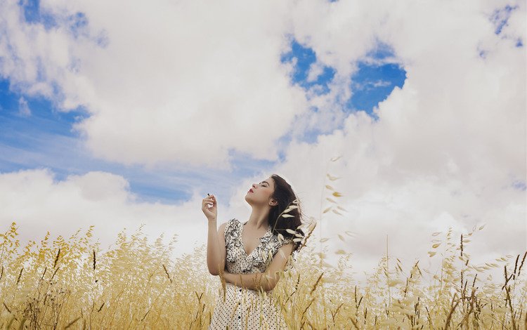 небо, девушка, платье, поле, волосы, лицо, ветер, the sky, girl, dress, field, hair, face, the wind