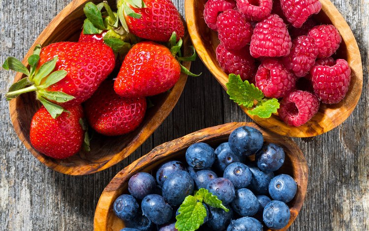 малина, клубника, ягоды, черника, raspberry, strawberry, berries, blueberries