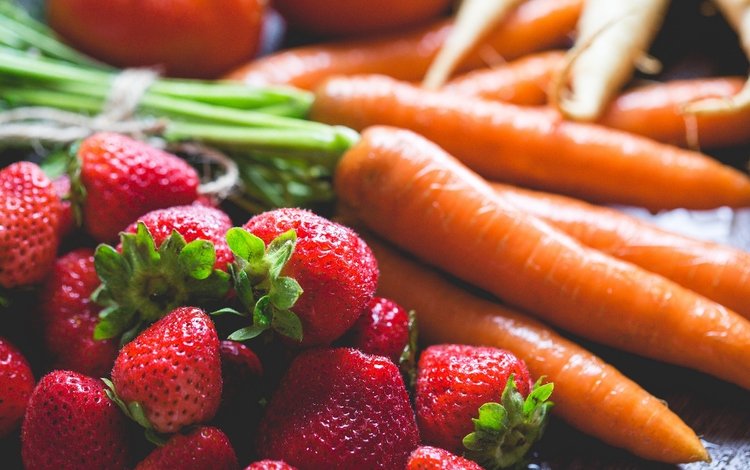 клубника, ягоды, овощи, морковь, strawberry, berries, vegetables, carrots