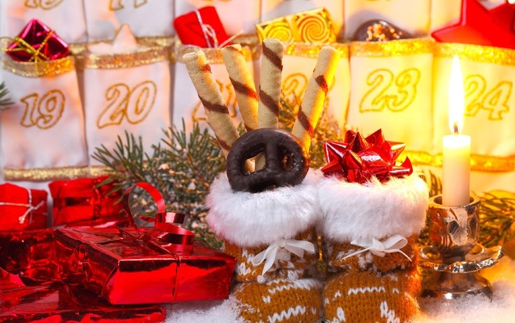 свечи, новый год, украшения, подарки, сапоги, рождественские, candles, new year, decoration, gifts, boots, christmas