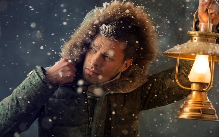снег, зима, иней, лампа, фонарь, мужчина, куртка, капюшон, snow, winter, frost, lamp, lantern, male, jacket, hood