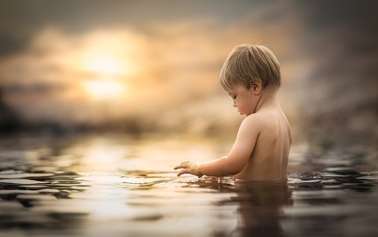 вода, солнце, закат, маленький, дети, ребенок, мальчик, water, the sun, sunset, small, children, child, boy