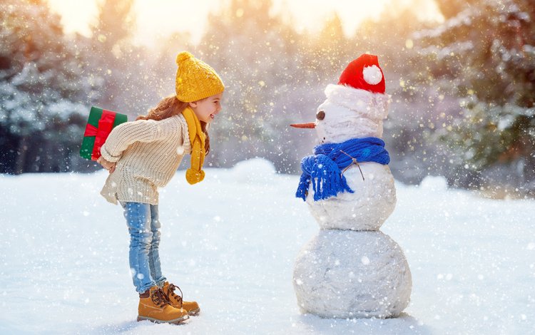 снег, джинсы, новый год, свитер, зима, колпак, настроение, шарф, подарки, шапки, дети, девочка, снеговик, snow, jeans, new year, sweater, winter, cap, mood, scarf, gifts, caps, children, girl, snowman