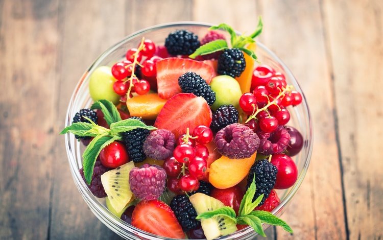 малина, фрукты, клубника, ягоды, десерт, смородина, салат, фруктовый салат, raspberry, fruit, strawberry, berries, dessert, currants, salad, fruit salad