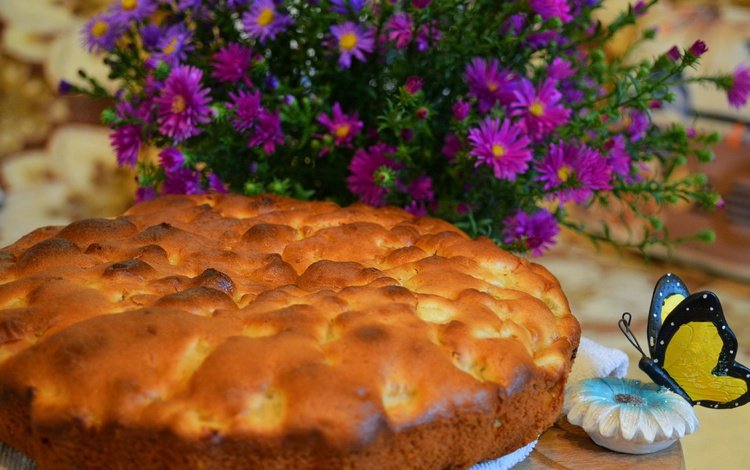 цветы, сладкое, хризантемы, выпечка, пирог, flowers, sweet, chrysanthemum, cakes, pie