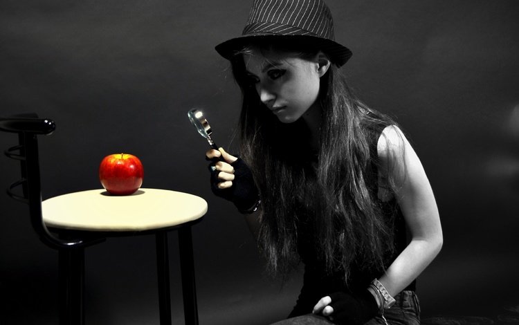 свет, шляпа, девушка, взгляд, стул, волосы, лицо, яблоко, лупа, light, hat, girl, look, chair, hair, face, apple, magnifier
