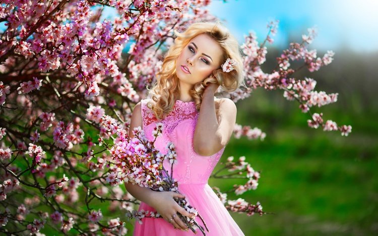 цветение, девушка, платье, взгляд, весна, волосы, макияж, губки, flowering, girl, dress, look, spring, hair, makeup, sponge