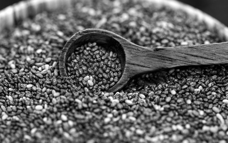 чёрно-белое, семена, деревянная ложка, чиа, семена чиа, black and white, seeds, wooden spoon, chia