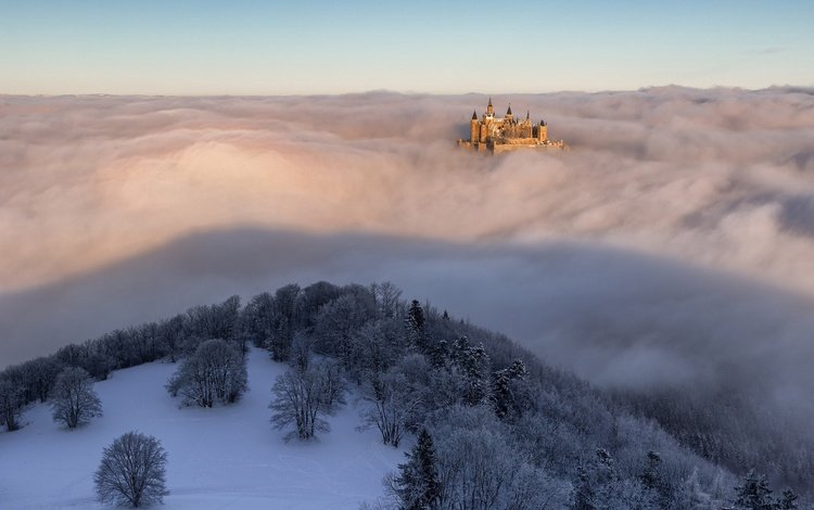 небо, облака, деревья, зима, туман, замок, иней, the sky, clouds, trees, winter, fog, castle, frost