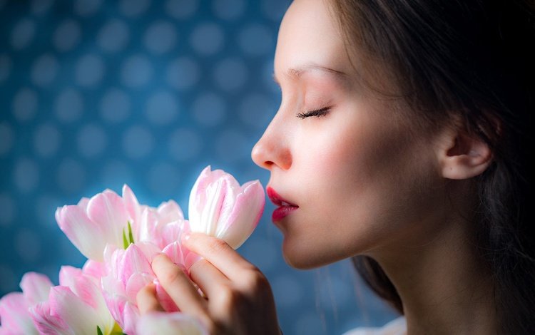 цветы, девушка, профиль, лицо, тюльпаны, губки, flowers, girl, profile, face, tulips, sponge