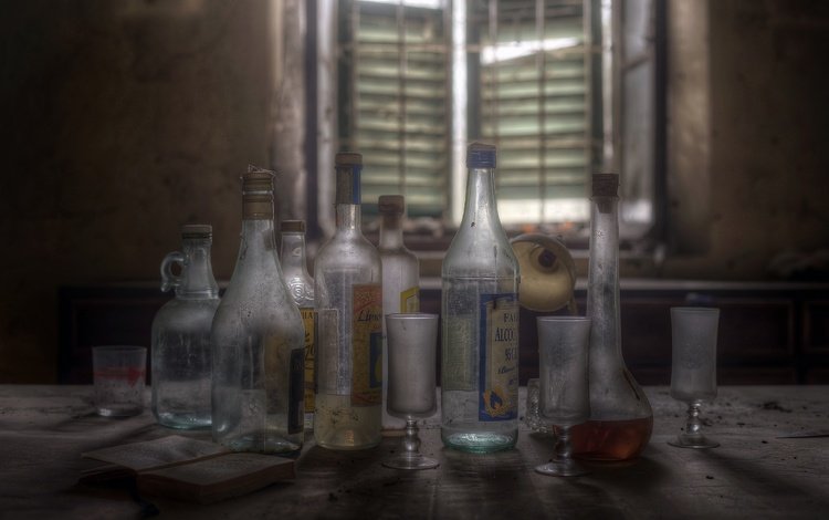 фон, стол, окно, стекло, бокалы, бутылки, background, table, window, glass, glasses, bottle