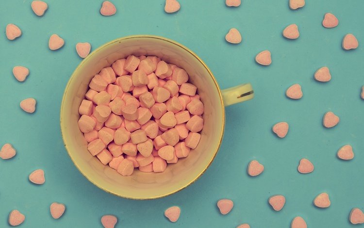 фон, конфеты, кружка, много, чашка, сердечки, конфетки, background, candy, mug, a lot, cup, hearts