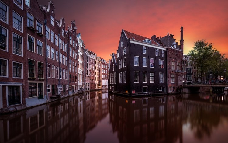 небо, амстердам, вода, вечер, отражения, канал, дома, окна, нидерланды, the sky, amsterdam, water, the evening, reflection, channel, home, windows, netherlands