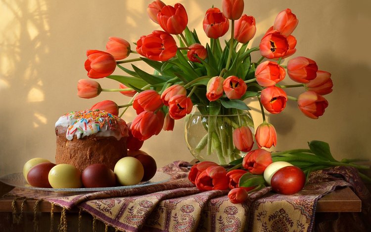 цветы, натюрморт, тюльпаны, кулич, ваза, шарф, пасха, крашенки, яйца, праздник, тарелка, столик, flowers, still life, tulips, cake, vase, scarf, easter, eggs, holiday, plate, table