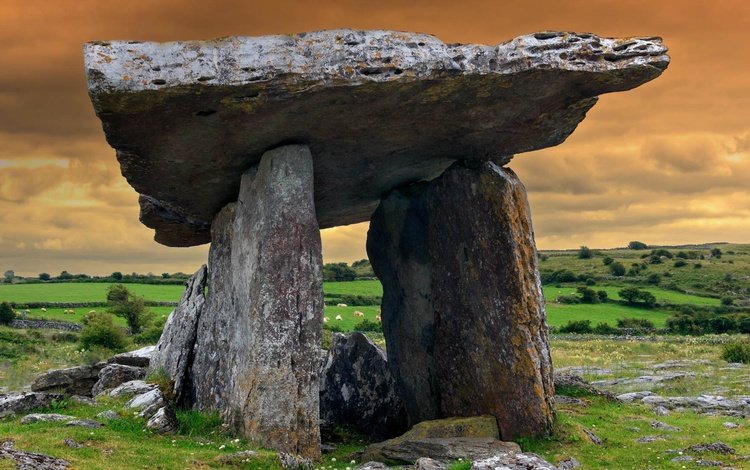 небо, камни, ирландия, дольмен, пулнаброн, the sky, stones, ireland, dolmen, the poulnabrone dolmen