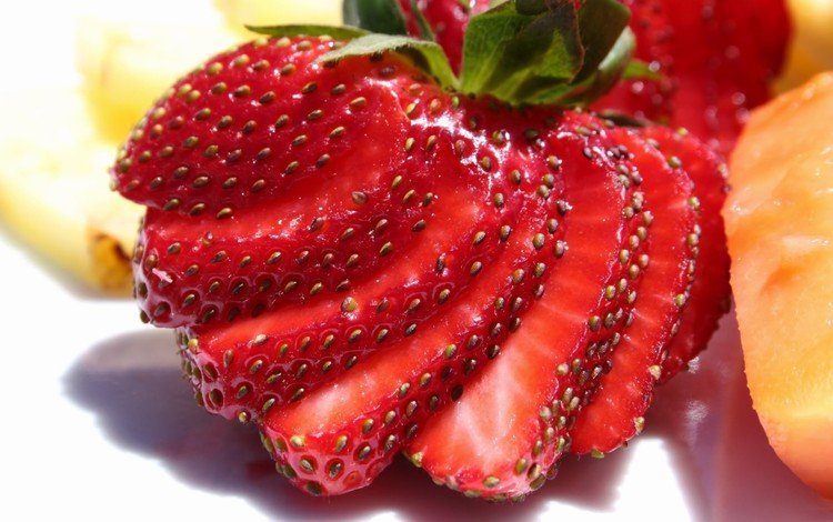 макро, ягода, клубника, дольки, нарезка, macro, berry, strawberry, slices, cutting