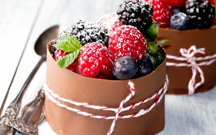 мята, малина, ягоды, черника, десерт, сахарная пудра, ежевика, mint, raspberry, berries, blueberries, dessert, powdered sugar, blackberry
