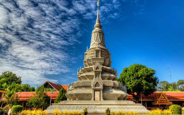 небо, храм, пагода, камбоджа, пномпень, серебряная пагода, the sky, temple, pagoda, cambodia, phnom penh, silver pagoda