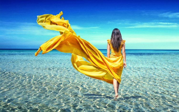 небо, девушка, море, брюнетка, горизонт, спиной, желтое платье, the sky, girl, sea, brunette, horizon, back, yellow dress