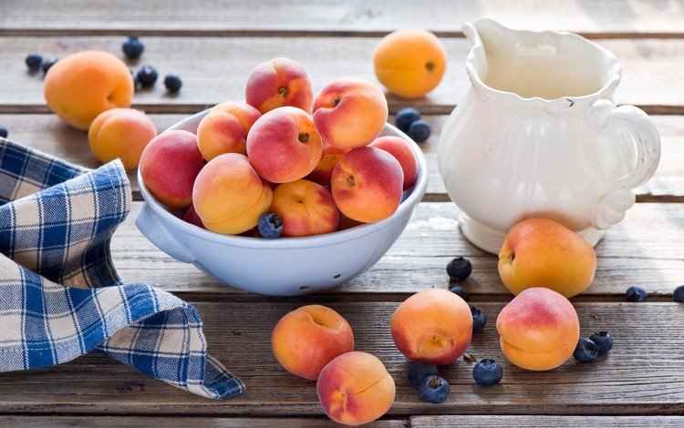 фрукты, абрикос, ягоды, персики, черника, персик, нектарин, деревянная поверхность, fruit, apricot, berries, peaches, blueberries, peach, nectarine, wooden surface