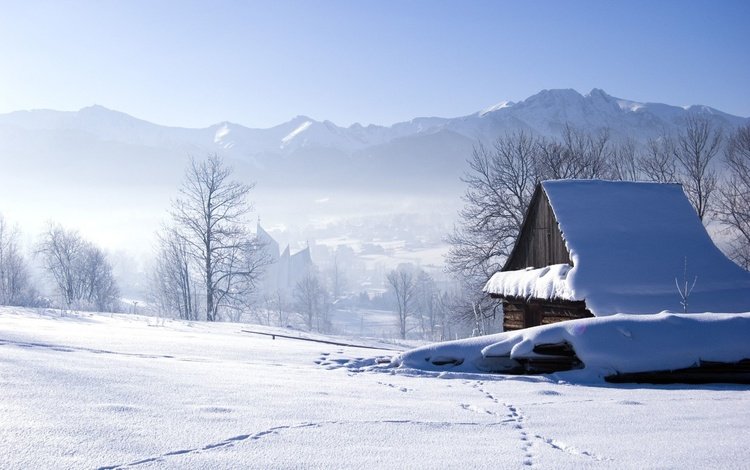 деревья, горы, снег, зима, пейзаж, дом, следы, trees, mountains, snow, winter, landscape, house, traces