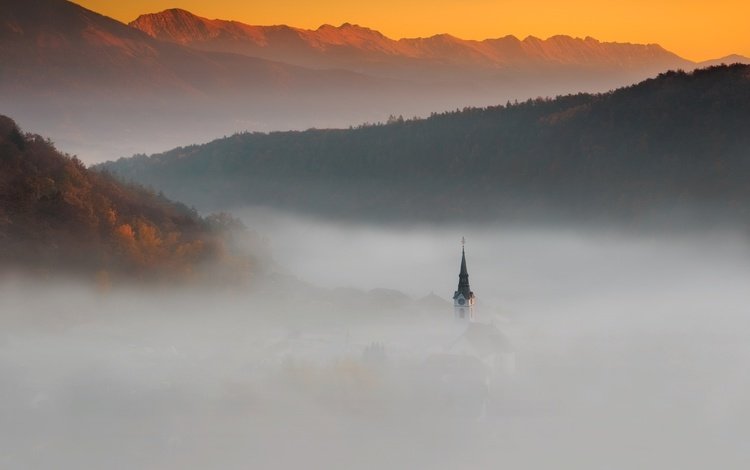 облака, горы, природа, туман, церковь, словения, clouds, mountains, nature, fog, church, slovenia
