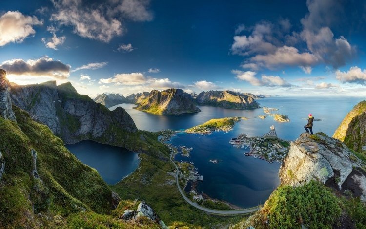 горы, норвегия, скалы, фьорды, природа, пейзаж, человек, красота, высота, городок, mountains, norway, rocks, fjords, nature, landscape, people, beauty, height, town