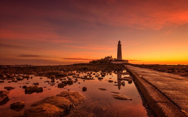 камни, море, маяк, побережье, англия, зарево, маяк святой марии, stones, sea, lighthouse, coast, england, glow, the st. mary's lighthouse