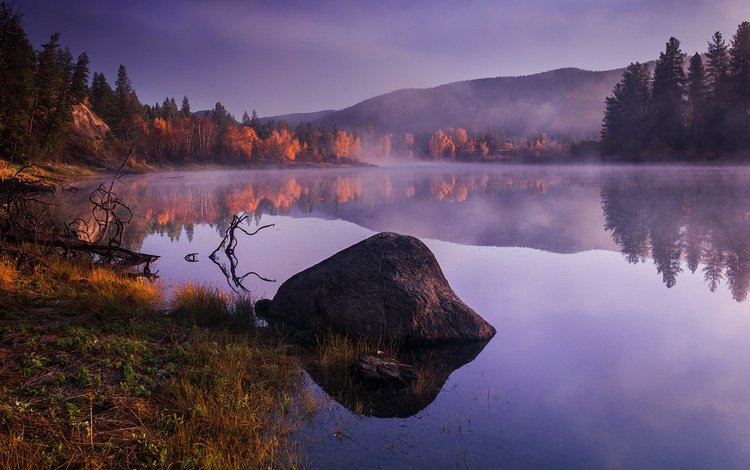 озеро, камень, восход, канада, природа, raul weisser, kamloops, лес, отражение, утро, туман, осень, lake, stone, sunrise, canada, nature, forest, reflection, morning, fog, autumn