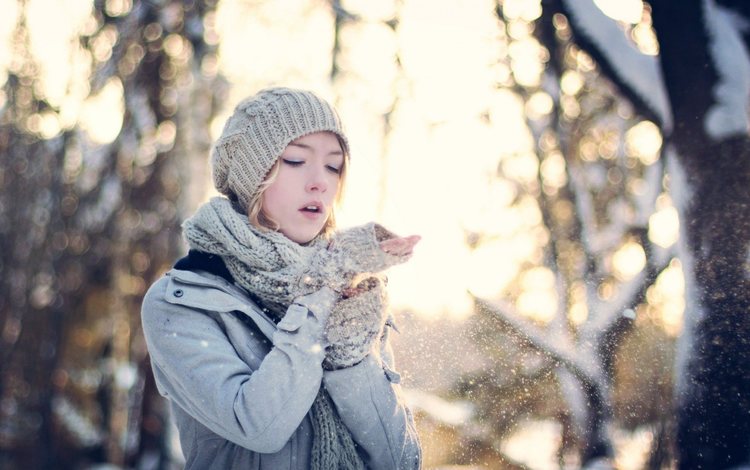 деревья, снег, зима, девушка, шапка, пальто, шарф, митенки, trees, snow, winter, girl, hat, coat, scarf, mitts