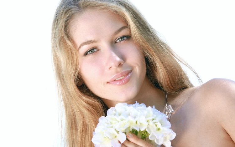 цветы, девушка, блондинка, улыбка, модель, erica b, flowers, girl, blonde, smile, model