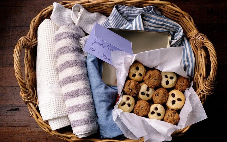 корзина, коробка, печенье, выпечка, полотенца, рубашка записка, basket, box, cookies, cakes, towels, shirt note