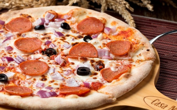 доска, лук, сыр, колбаса, оливки, пицца, board, bow, cheese, sausage, olives, pizza