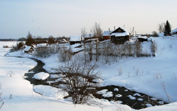 река, снег, зима, кусты, деревня, дома, дом, river, snow, winter, the bushes, village, home, house