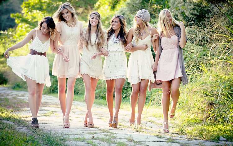 природа, девушки, прогулка, белое платье, улыбки, подружки, nature, girls, walk, white dress, smile, girlfriend