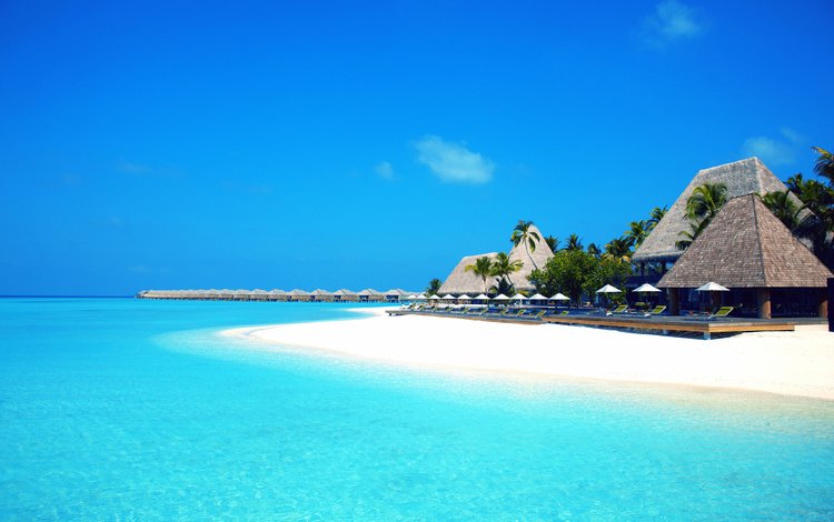 небо, море, пляж, пальмы, остров, курорт, мальдивы, виллы, the sky, sea, beach, palm trees, island, resort, the maldives, villa