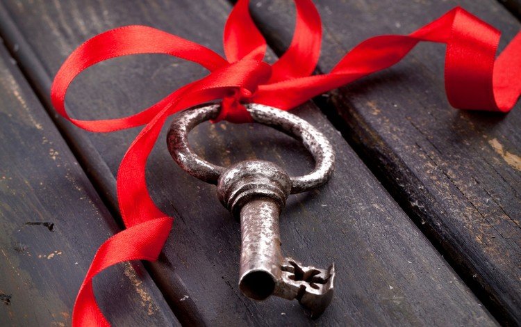 ключ, лента, ленточка, красная ленточка, деревянная поверхность, key, tape, ribbon, red ribbon, wooden surface