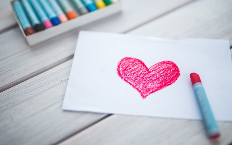 рисунок, разноцветные, сердце, любовь, мелки, деревянная поверхность, figure, colorful, heart, love, crayons, wooden surface