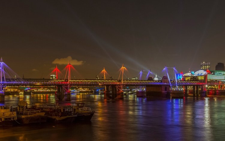 ночь, огни, река, мост, великобритания, лондон, катера, golden jubilee bridge, night, lights, river, bridge, uk, london, boats