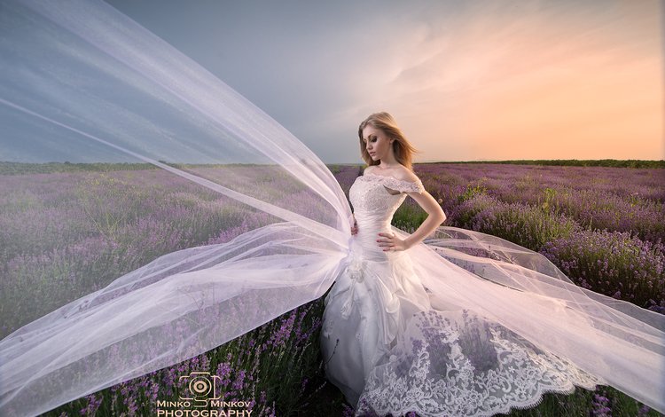 цветы, белое платье, облака, невеста, девушка, minko minkov, поле, лаванда, взгляд, модель, лицо, flowers, white dress, clouds, the bride, girl, field, lavender, look, model, face