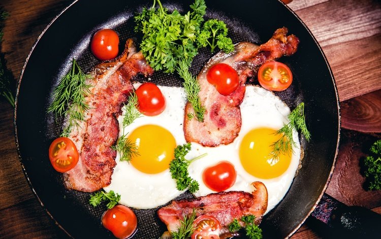 зелень, яйца, помидоры, яичница, бекон, greens, eggs, tomatoes, scrambled eggs, bacon